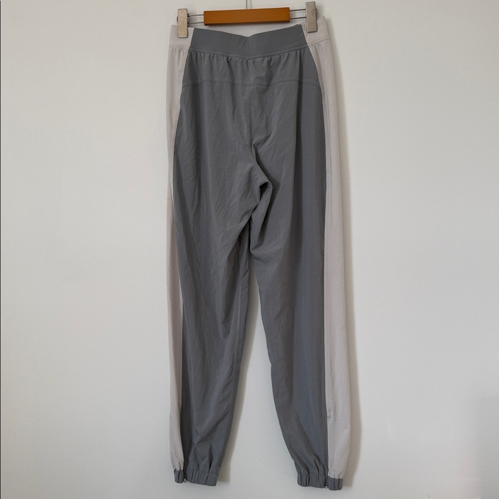 Lululemon Adapted State High-Rise Jogger - Picture 5 of 9